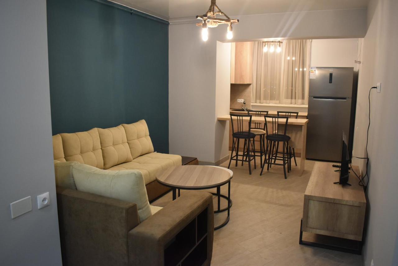 Loft Apartment In 耶烈万 外观 照片