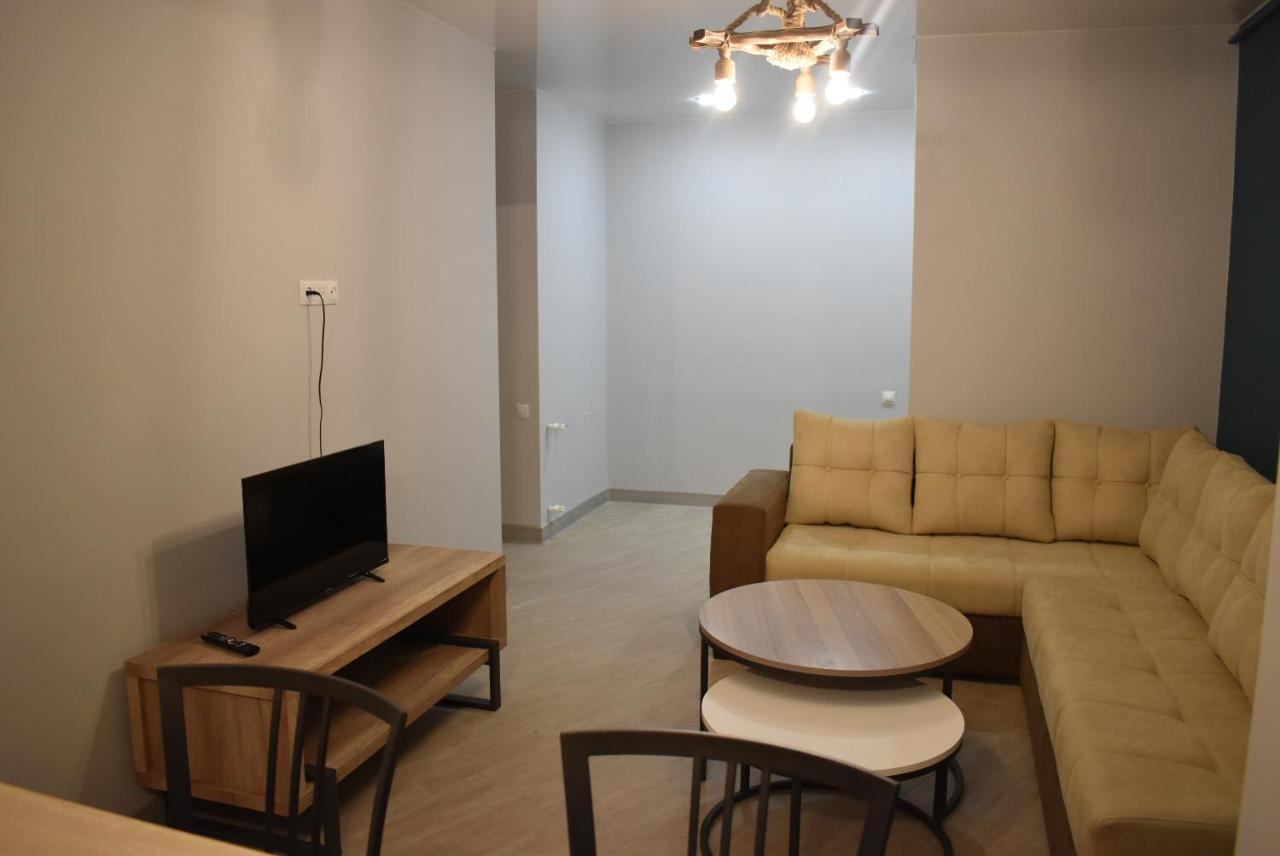 Loft Apartment In 耶烈万 外观 照片