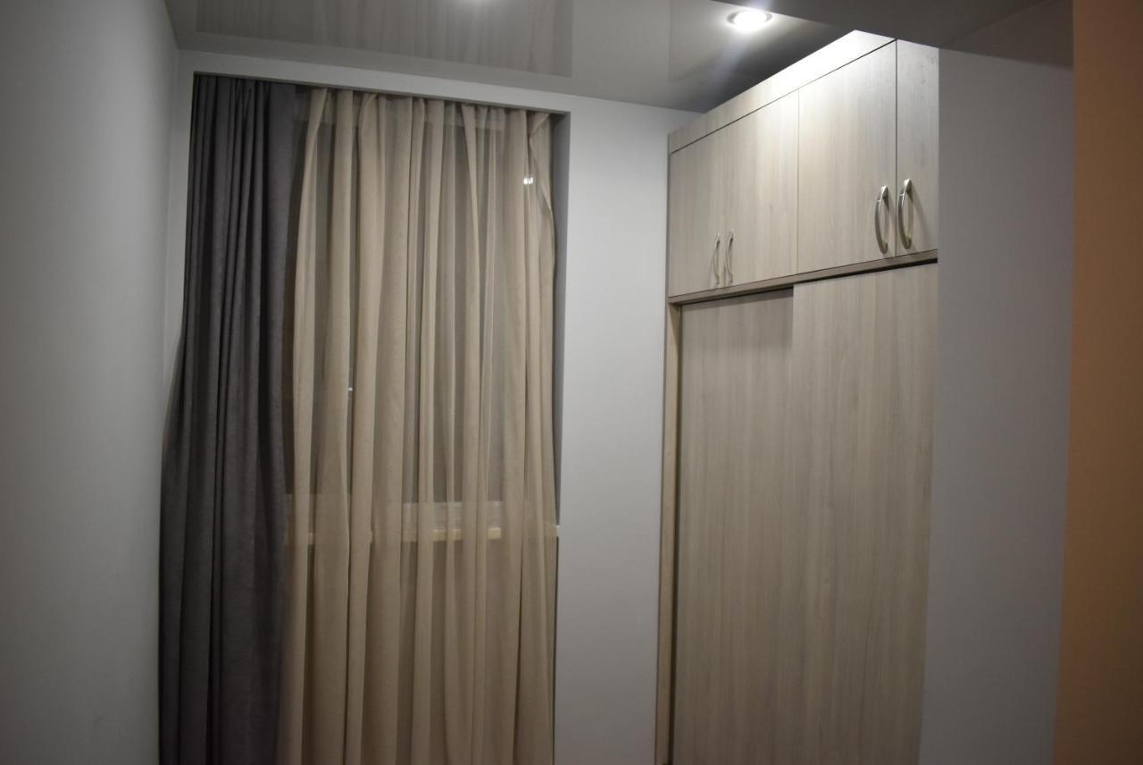 Loft Apartment In 耶烈万 外观 照片